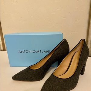 Antoni Melani charcoal gray/ black heels, size 7 1/2 ,never been worn